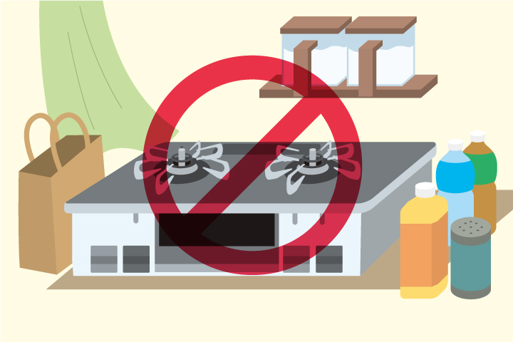 ペットボトルや調理油などをコンロの周りに置くと火災の原因